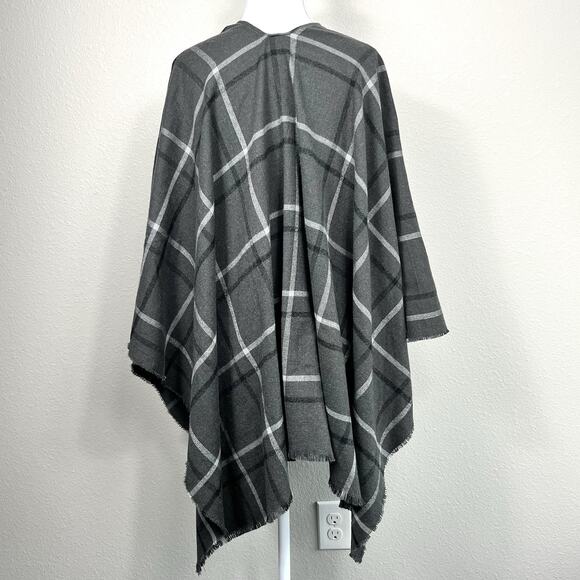 Calvin Klein Womens Poncho Shawl Wrap Gray Plaid Wool Blend Oversized Fringe OS - Picture 2 of 9